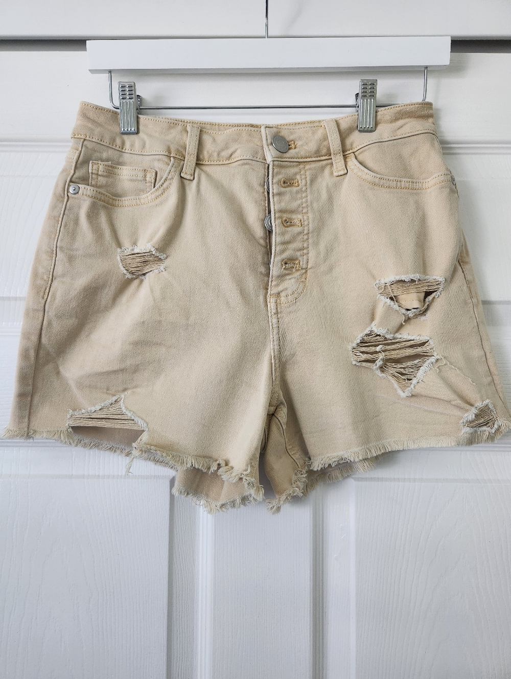 LC Lauren Conrad Beige/Light Yellow Distressed Button-Front Denim Shorts - 6
